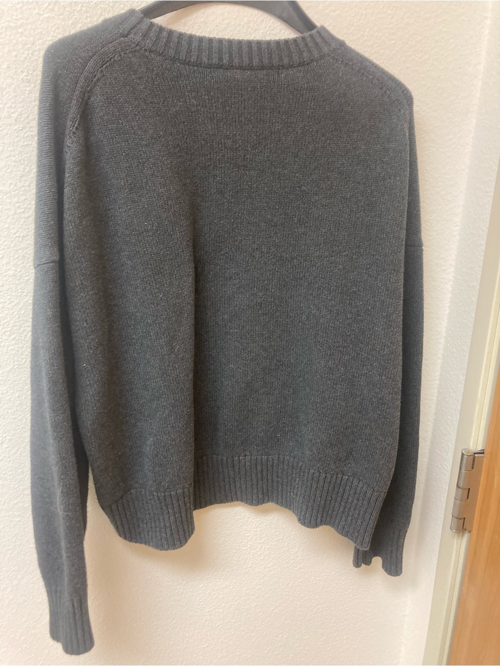 QUINCE Charcoal Gray 💯 Percent Organic Cotton Sweater (M) - Picture 6 of 6